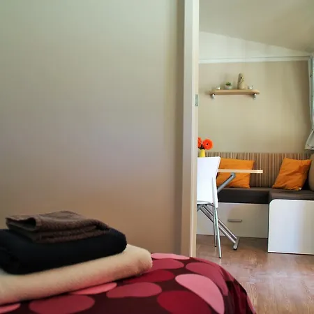 S - Mobile Home Soline Holiday park